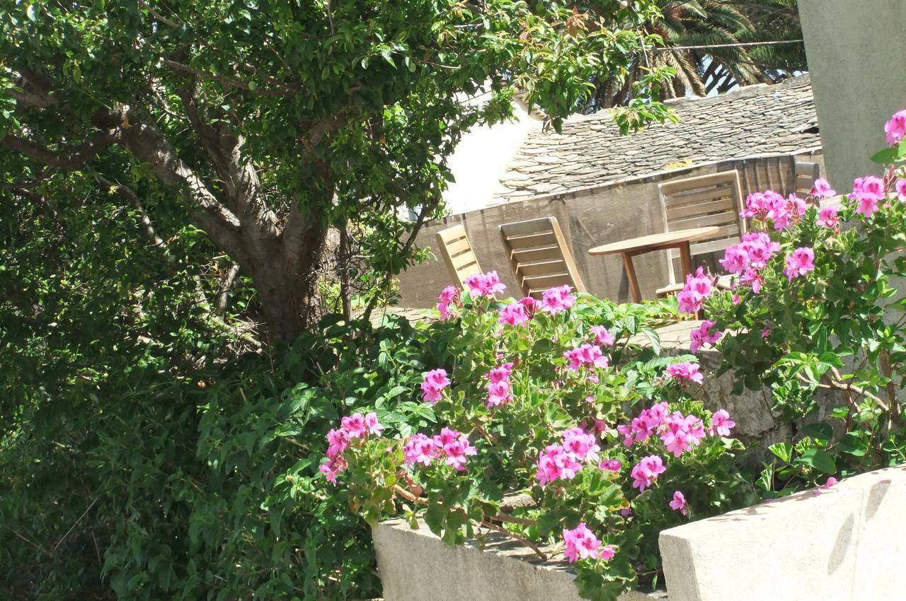 Hotel U Pozzu Sisco ภายนอก รูปภาพ